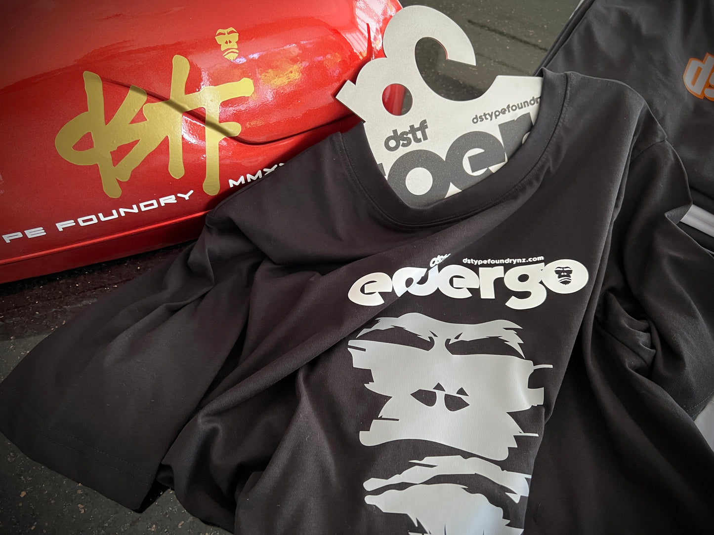 100338 Ego Ergo Glitching Gorilla in grey and white on black t-shirt