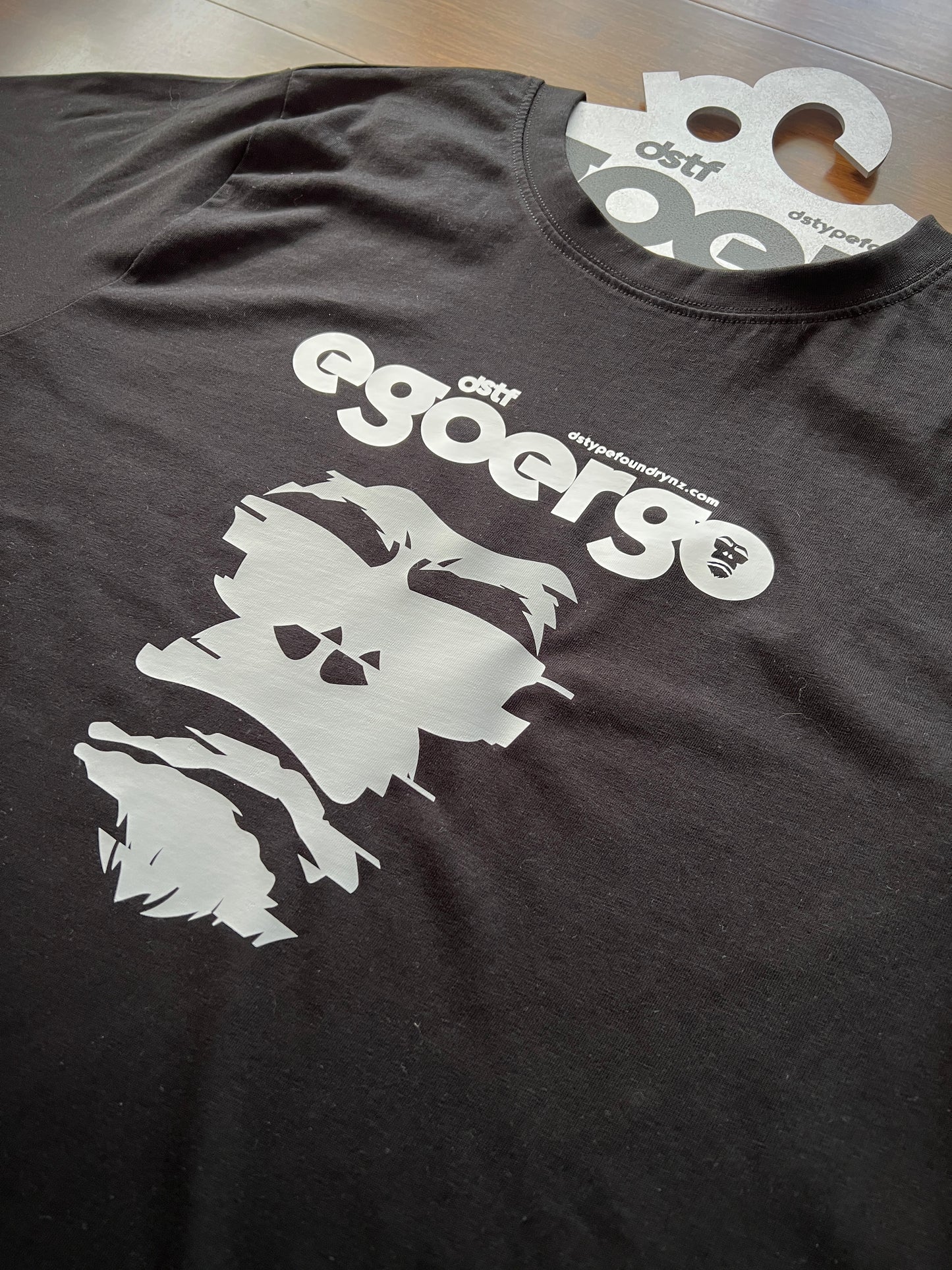 100338 Ego Ergo Glitching Gorilla in grey and white on black t-shirt