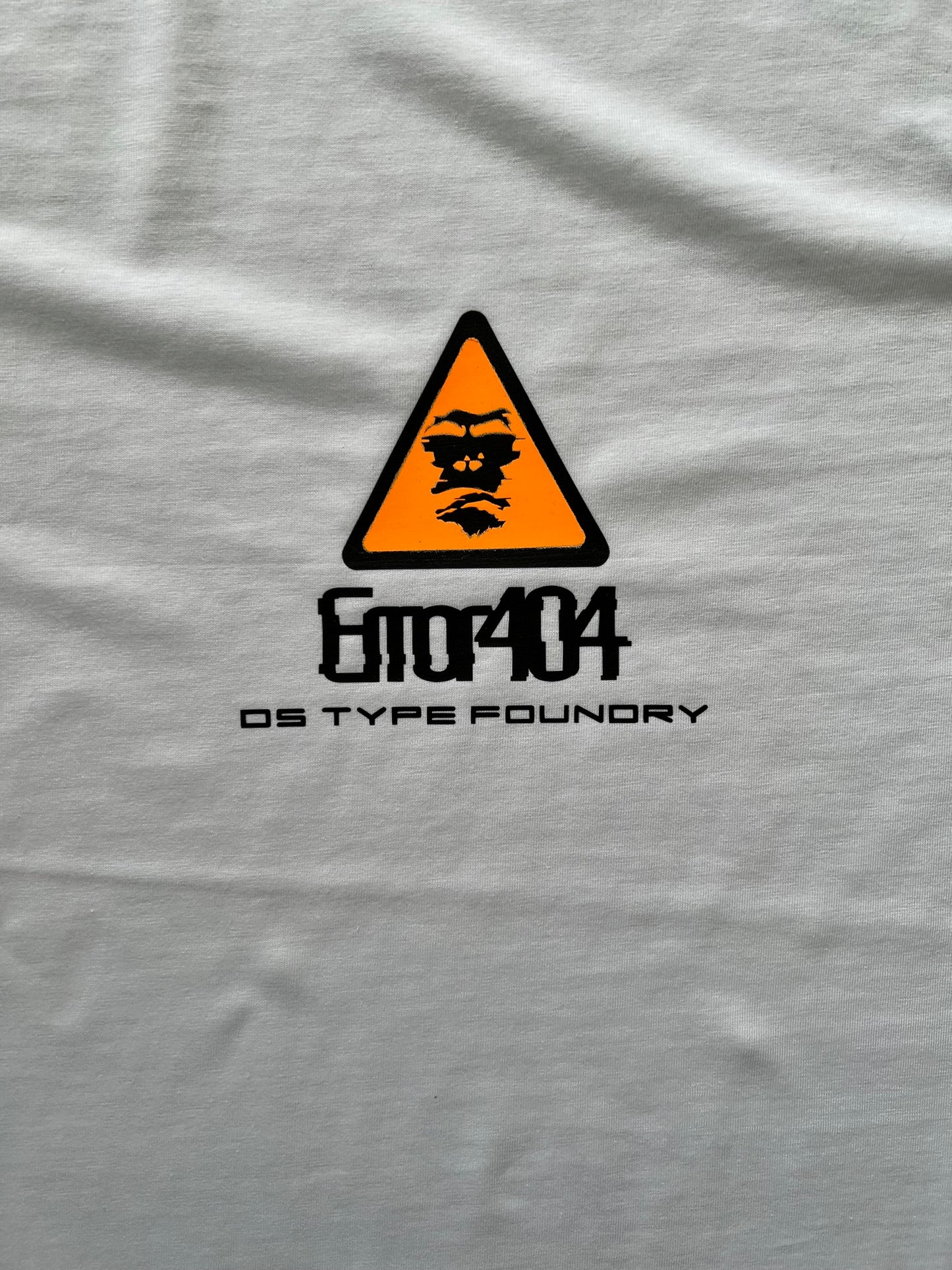 10029 Error404 warning sign. Heavy weight  t-shirt. Special edition